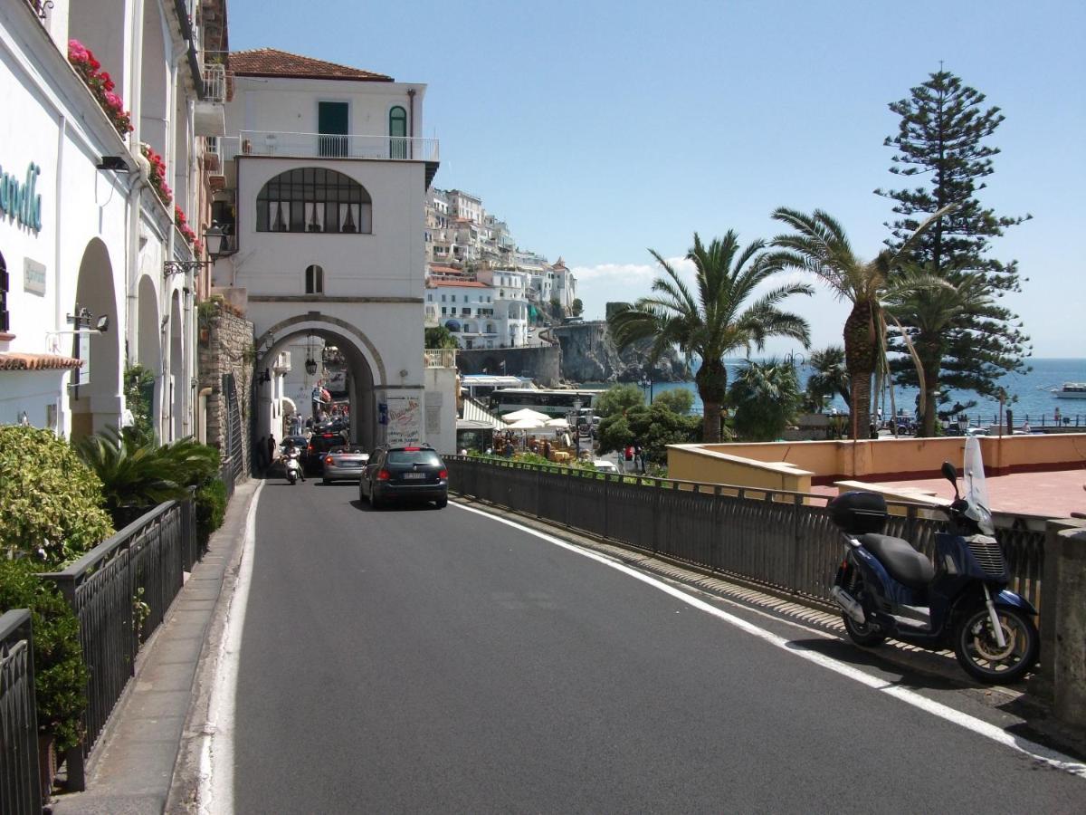 Holidays Baia D'Amalfi Exterior foto